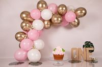 Roze/gold/white balloons whit flowers